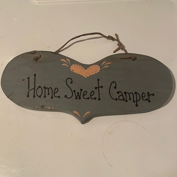 Handcrafted home sweet camper wall decor heart hanging sign plaque rustic - Picture 1 of 2